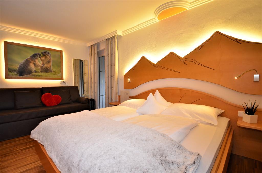 Montresor Pfeldererhof Hotel Pfelders